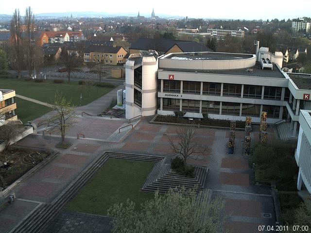 Foto der Webcam: Verwaltungsgeb&auml;ude, Innenhof mit Audimax, H&ouml;rsaal-Geb&auml;ude 1