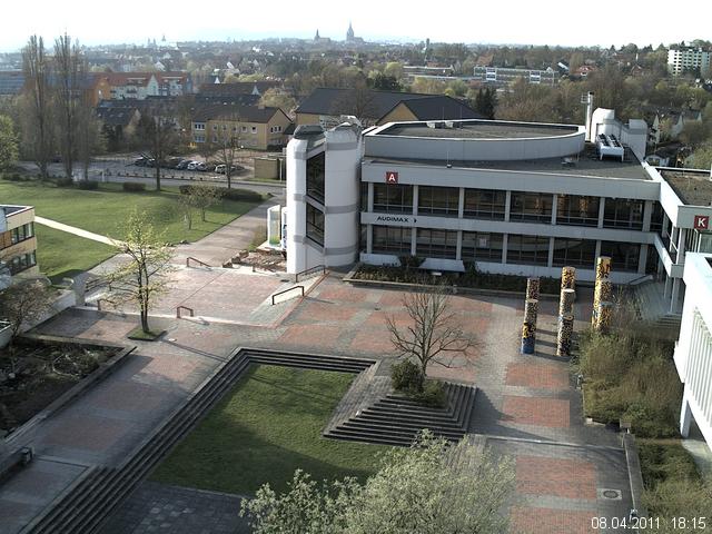 Foto der Webcam: Verwaltungsgeb&auml;ude, Innenhof mit Audimax, H&ouml;rsaal-Geb&auml;ude 1