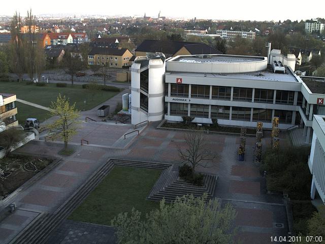 Foto der Webcam: Verwaltungsgeb&auml;ude, Innenhof mit Audimax, H&ouml;rsaal-Geb&auml;ude 1
