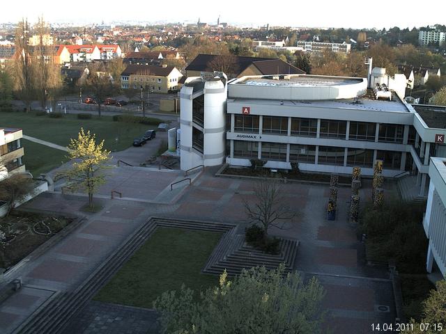 Foto der Webcam: Verwaltungsgeb&auml;ude, Innenhof mit Audimax, H&ouml;rsaal-Geb&auml;ude 1