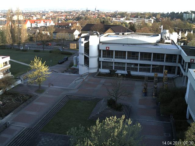 Foto der Webcam: Verwaltungsgeb&auml;ude, Innenhof mit Audimax, H&ouml;rsaal-Geb&auml;ude 1