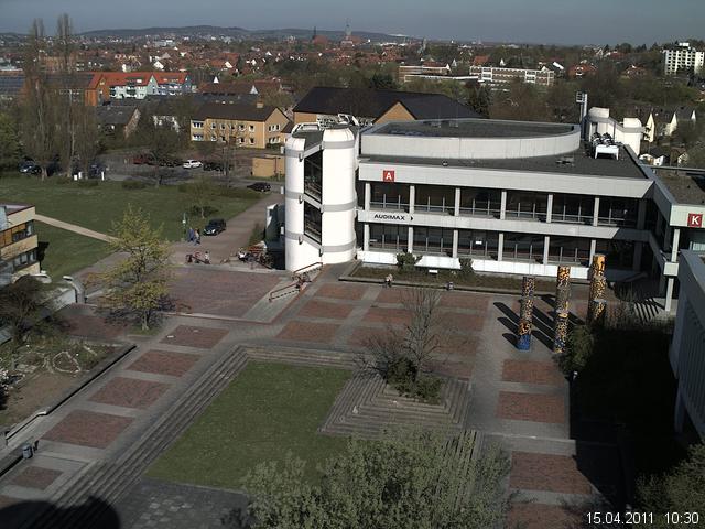 Foto der Webcam: Verwaltungsgeb&auml;ude, Innenhof mit Audimax, H&ouml;rsaal-Geb&auml;ude 1