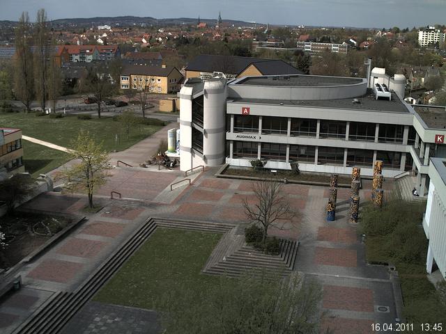 Foto der Webcam: Verwaltungsgeb&auml;ude, Innenhof mit Audimax, H&ouml;rsaal-Geb&auml;ude 1