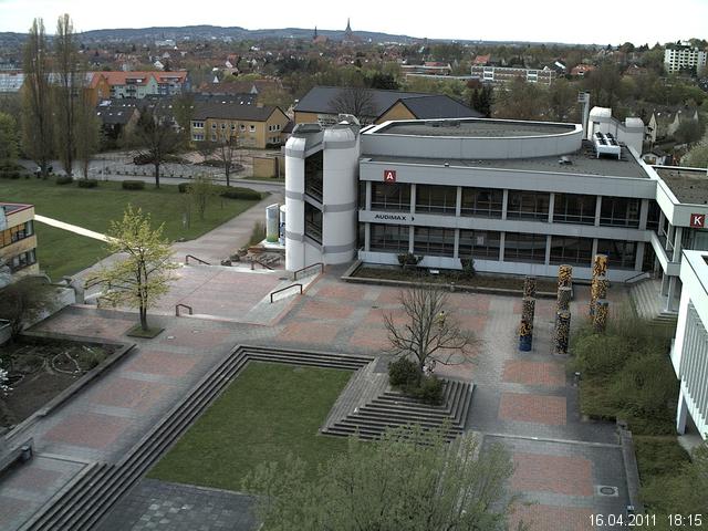 Foto der Webcam: Verwaltungsgeb&auml;ude, Innenhof mit Audimax, H&ouml;rsaal-Geb&auml;ude 1