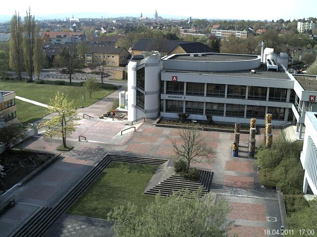 Foto der Webcam: Verwaltungsgeb&auml;ude, Innenhof mit Audimax, H&ouml;rsaal-Geb&auml;ude 1
