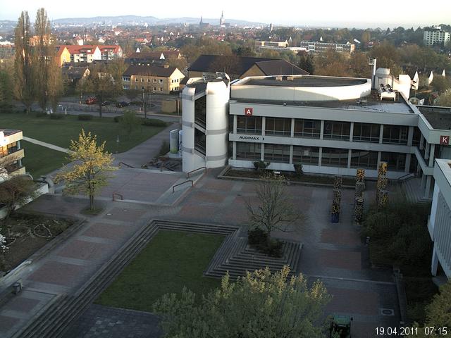 Foto der Webcam: Verwaltungsgeb&auml;ude, Innenhof mit Audimax, H&ouml;rsaal-Geb&auml;ude 1