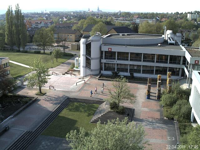 Foto der Webcam: Verwaltungsgeb&auml;ude, Innenhof mit Audimax, H&ouml;rsaal-Geb&auml;ude 1