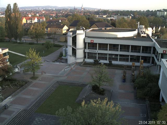 Foto der Webcam: Verwaltungsgeb&auml;ude, Innenhof mit Audimax, H&ouml;rsaal-Geb&auml;ude 1