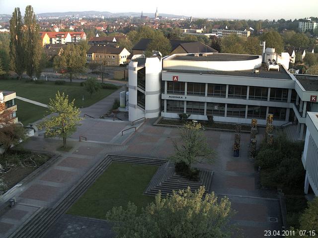 Foto der Webcam: Verwaltungsgeb&auml;ude, Innenhof mit Audimax, H&ouml;rsaal-Geb&auml;ude 1
