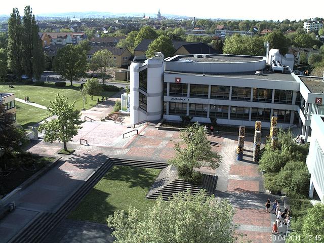 Foto der Webcam: Verwaltungsgeb&auml;ude, Innenhof mit Audimax, H&ouml;rsaal-Geb&auml;ude 1