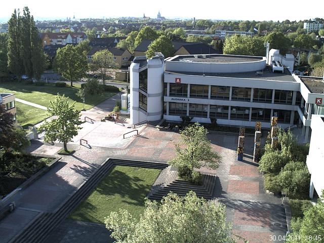 Foto der Webcam: Verwaltungsgeb&auml;ude, Innenhof mit Audimax, H&ouml;rsaal-Geb&auml;ude 1