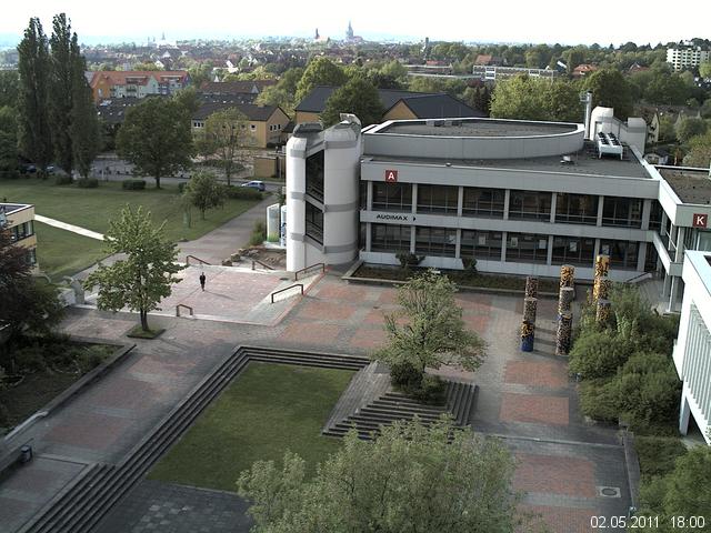 Foto der Webcam: Verwaltungsgeb&auml;ude, Innenhof mit Audimax, H&ouml;rsaal-Geb&auml;ude 1