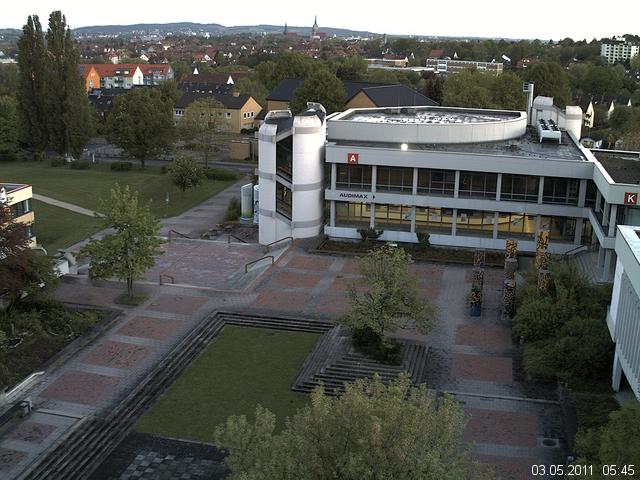 Foto der Webcam: Verwaltungsgeb&auml;ude, Innenhof mit Audimax, H&ouml;rsaal-Geb&auml;ude 1