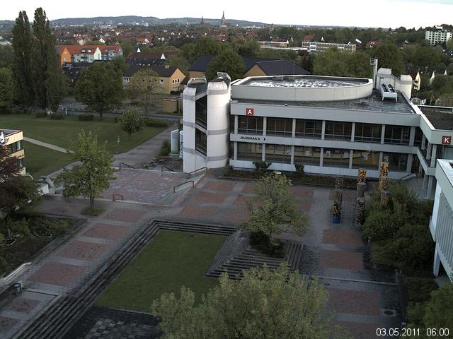 Foto der Webcam: Verwaltungsgeb&auml;ude, Innenhof mit Audimax, H&ouml;rsaal-Geb&auml;ude 1