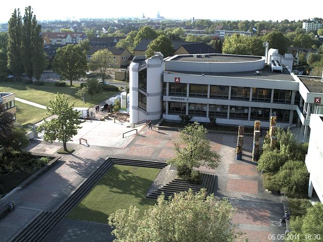 Foto der Webcam: Verwaltungsgeb&auml;ude, Innenhof mit Audimax, H&ouml;rsaal-Geb&auml;ude 1