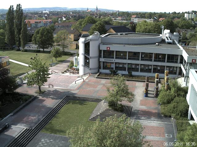 Foto der Webcam: Verwaltungsgeb&auml;ude, Innenhof mit Audimax, H&ouml;rsaal-Geb&auml;ude 1