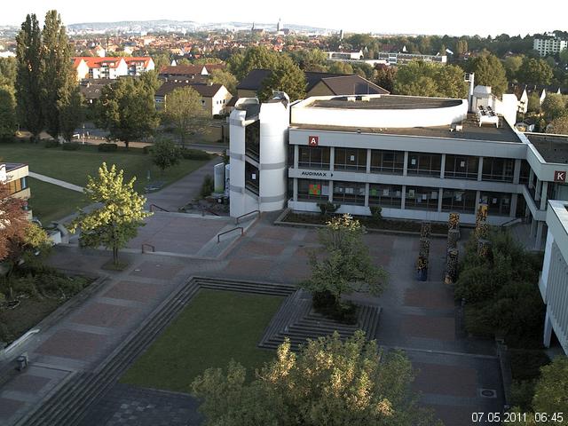Foto der Webcam: Verwaltungsgeb&auml;ude, Innenhof mit Audimax, H&ouml;rsaal-Geb&auml;ude 1