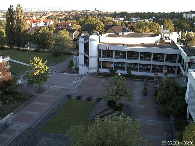 Foto der Webcam: Verwaltungsgeb&auml;ude, Innenhof mit Audimax, H&ouml;rsaal-Geb&auml;ude 1