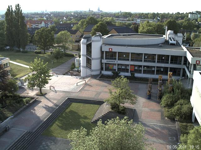 Foto der Webcam: Verwaltungsgeb&auml;ude, Innenhof mit Audimax, H&ouml;rsaal-Geb&auml;ude 1
