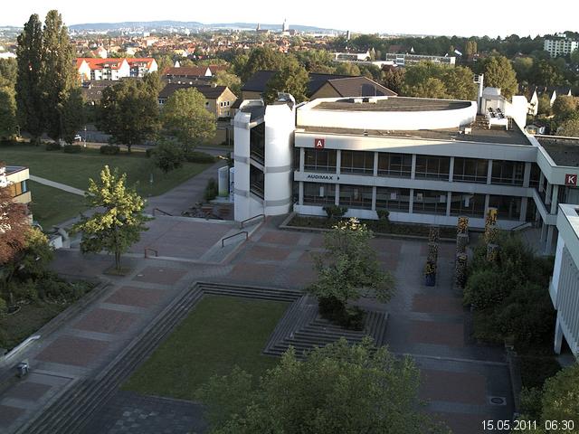 Foto der Webcam: Verwaltungsgeb&auml;ude, Innenhof mit Audimax, H&ouml;rsaal-Geb&auml;ude 1