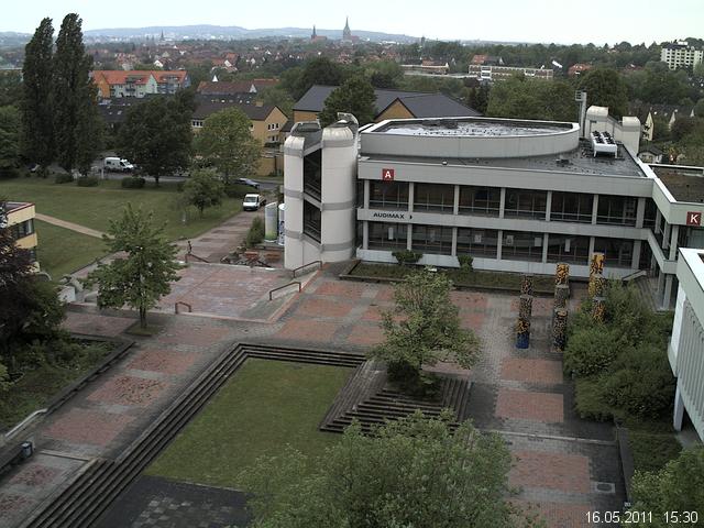 Foto der Webcam: Verwaltungsgeb&auml;ude, Innenhof mit Audimax, H&ouml;rsaal-Geb&auml;ude 1