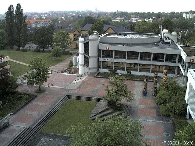 Foto der Webcam: Verwaltungsgeb&auml;ude, Innenhof mit Audimax, H&ouml;rsaal-Geb&auml;ude 1