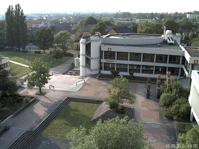 Foto der Webcam: Verwaltungsgeb&auml;ude, Innenhof mit Audimax, H&ouml;rsaal-Geb&auml;ude 1