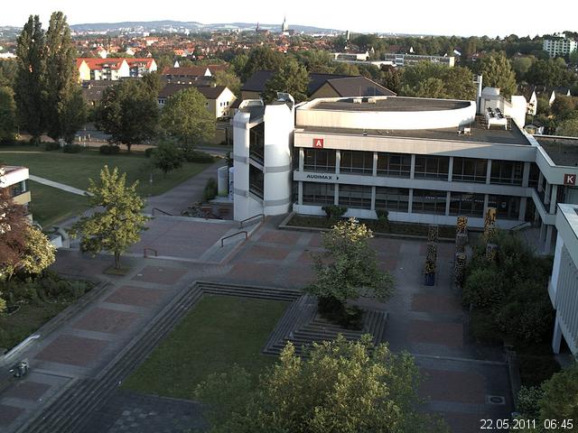 Foto der Webcam: Verwaltungsgeb&auml;ude, Innenhof mit Audimax, H&ouml;rsaal-Geb&auml;ude 1