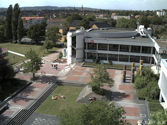 Foto der Webcam: Verwaltungsgeb&auml;ude, Innenhof mit Audimax, H&ouml;rsaal-Geb&auml;ude 1