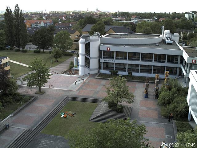 Foto der Webcam: Verwaltungsgeb&auml;ude, Innenhof mit Audimax, H&ouml;rsaal-Geb&auml;ude 1