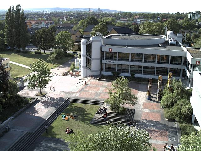 Foto der Webcam: Verwaltungsgeb&auml;ude, Innenhof mit Audimax, H&ouml;rsaal-Geb&auml;ude 1