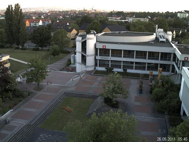 Foto der Webcam: Verwaltungsgeb&auml;ude, Innenhof mit Audimax, H&ouml;rsaal-Geb&auml;ude 1