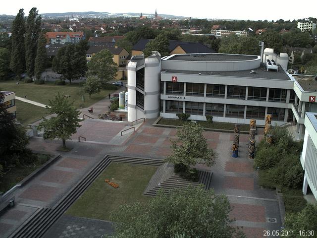 Foto der Webcam: Verwaltungsgeb&auml;ude, Innenhof mit Audimax, H&ouml;rsaal-Geb&auml;ude 1
