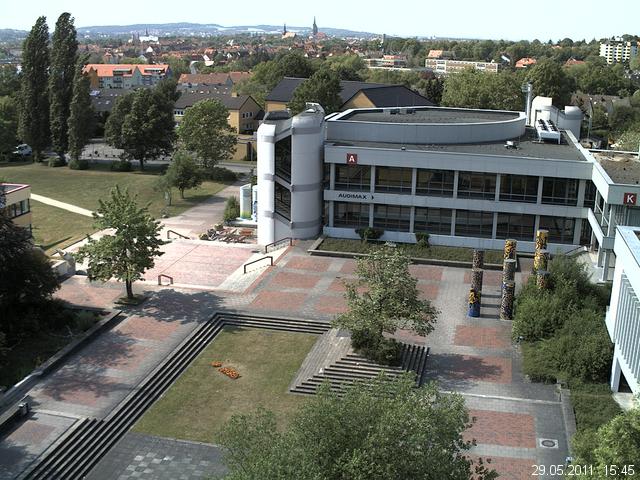 Foto der Webcam: Verwaltungsgeb&auml;ude, Innenhof mit Audimax, H&ouml;rsaal-Geb&auml;ude 1