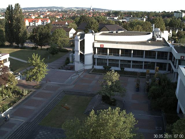 Foto der Webcam: Verwaltungsgeb&auml;ude, Innenhof mit Audimax, H&ouml;rsaal-Geb&auml;ude 1
