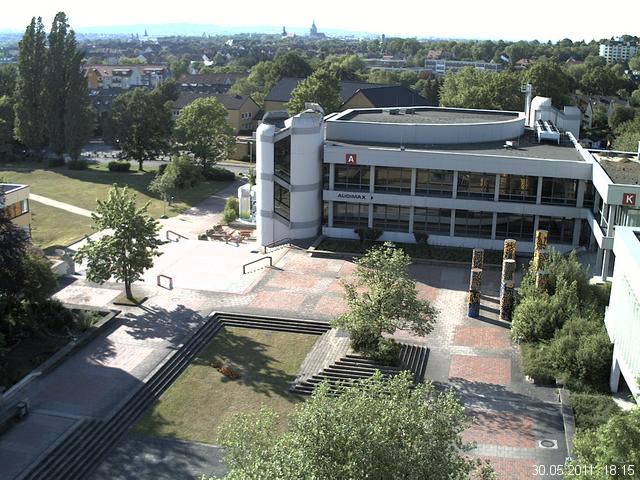 Foto der Webcam: Verwaltungsgeb&auml;ude, Innenhof mit Audimax, H&ouml;rsaal-Geb&auml;ude 1