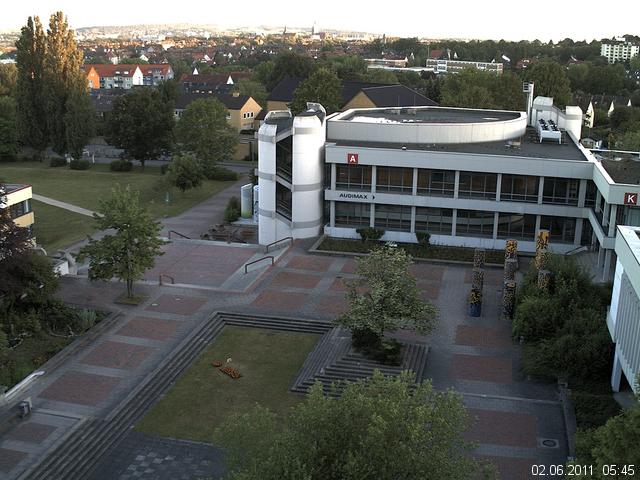 Foto der Webcam: Verwaltungsgeb&auml;ude, Innenhof mit Audimax, H&ouml;rsaal-Geb&auml;ude 1