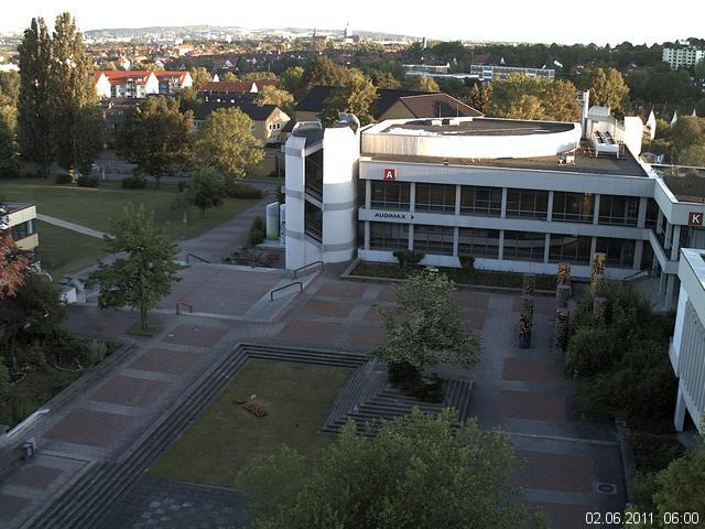 Foto der Webcam: Verwaltungsgeb&auml;ude, Innenhof mit Audimax, H&ouml;rsaal-Geb&auml;ude 1