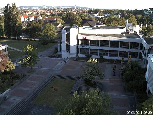 Foto der Webcam: Verwaltungsgeb&auml;ude, Innenhof mit Audimax, H&ouml;rsaal-Geb&auml;ude 1