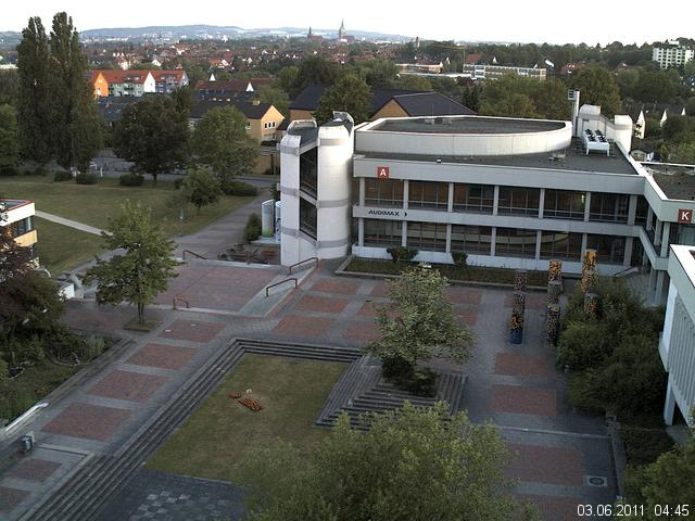Foto der Webcam: Verwaltungsgeb&auml;ude, Innenhof mit Audimax, H&ouml;rsaal-Geb&auml;ude 1