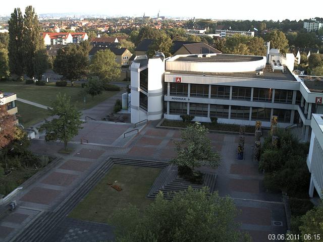 Foto der Webcam: Verwaltungsgeb&auml;ude, Innenhof mit Audimax, H&ouml;rsaal-Geb&auml;ude 1