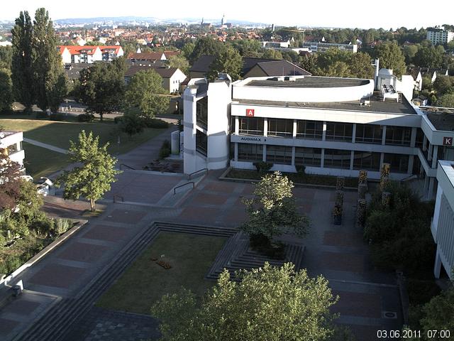 Foto der Webcam: Verwaltungsgeb&auml;ude, Innenhof mit Audimax, H&ouml;rsaal-Geb&auml;ude 1