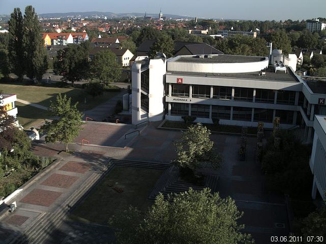 Foto der Webcam: Verwaltungsgeb&auml;ude, Innenhof mit Audimax, H&ouml;rsaal-Geb&auml;ude 1