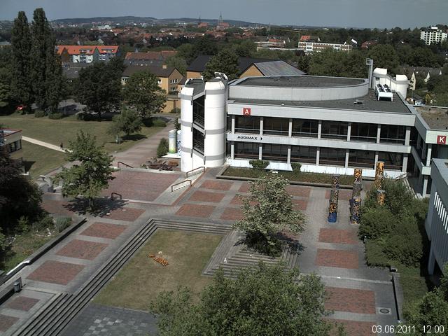 Foto der Webcam: Verwaltungsgeb&auml;ude, Innenhof mit Audimax, H&ouml;rsaal-Geb&auml;ude 1