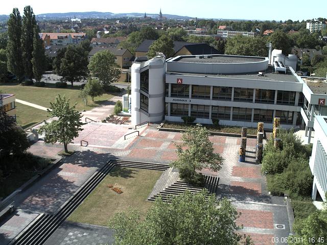 Foto der Webcam: Verwaltungsgeb&auml;ude, Innenhof mit Audimax, H&ouml;rsaal-Geb&auml;ude 1