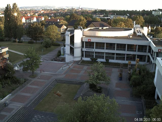 Foto der Webcam: Verwaltungsgeb&auml;ude, Innenhof mit Audimax, H&ouml;rsaal-Geb&auml;ude 1