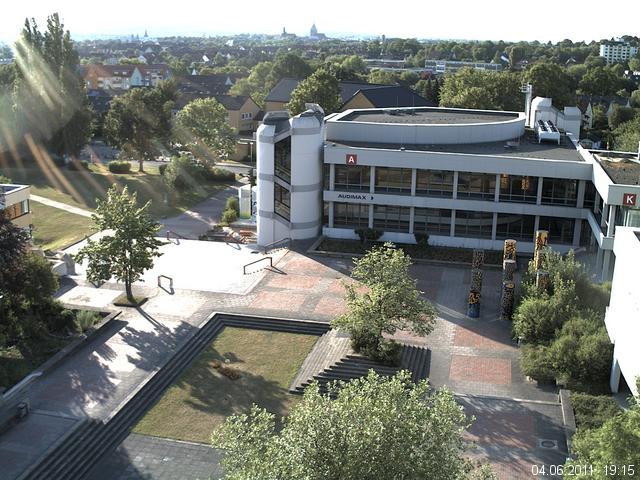 Foto der Webcam: Verwaltungsgeb&auml;ude, Innenhof mit Audimax, H&ouml;rsaal-Geb&auml;ude 1