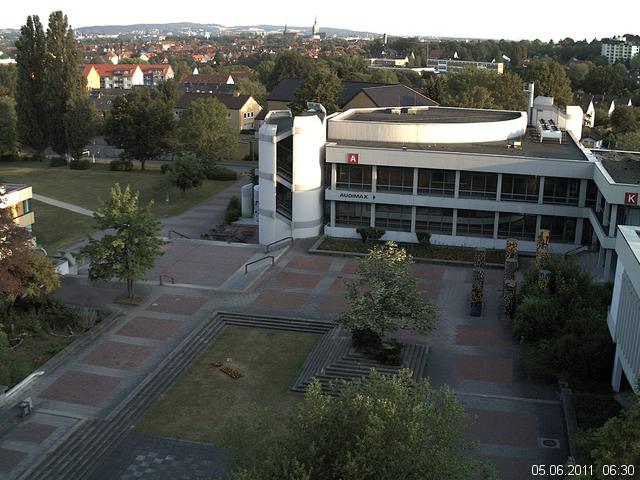 Foto der Webcam: Verwaltungsgeb&auml;ude, Innenhof mit Audimax, H&ouml;rsaal-Geb&auml;ude 1