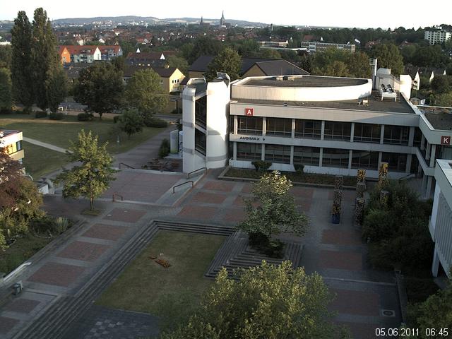 Foto der Webcam: Verwaltungsgeb&auml;ude, Innenhof mit Audimax, H&ouml;rsaal-Geb&auml;ude 1
