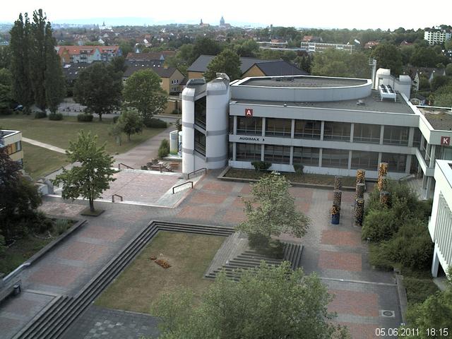 Foto der Webcam: Verwaltungsgeb&auml;ude, Innenhof mit Audimax, H&ouml;rsaal-Geb&auml;ude 1